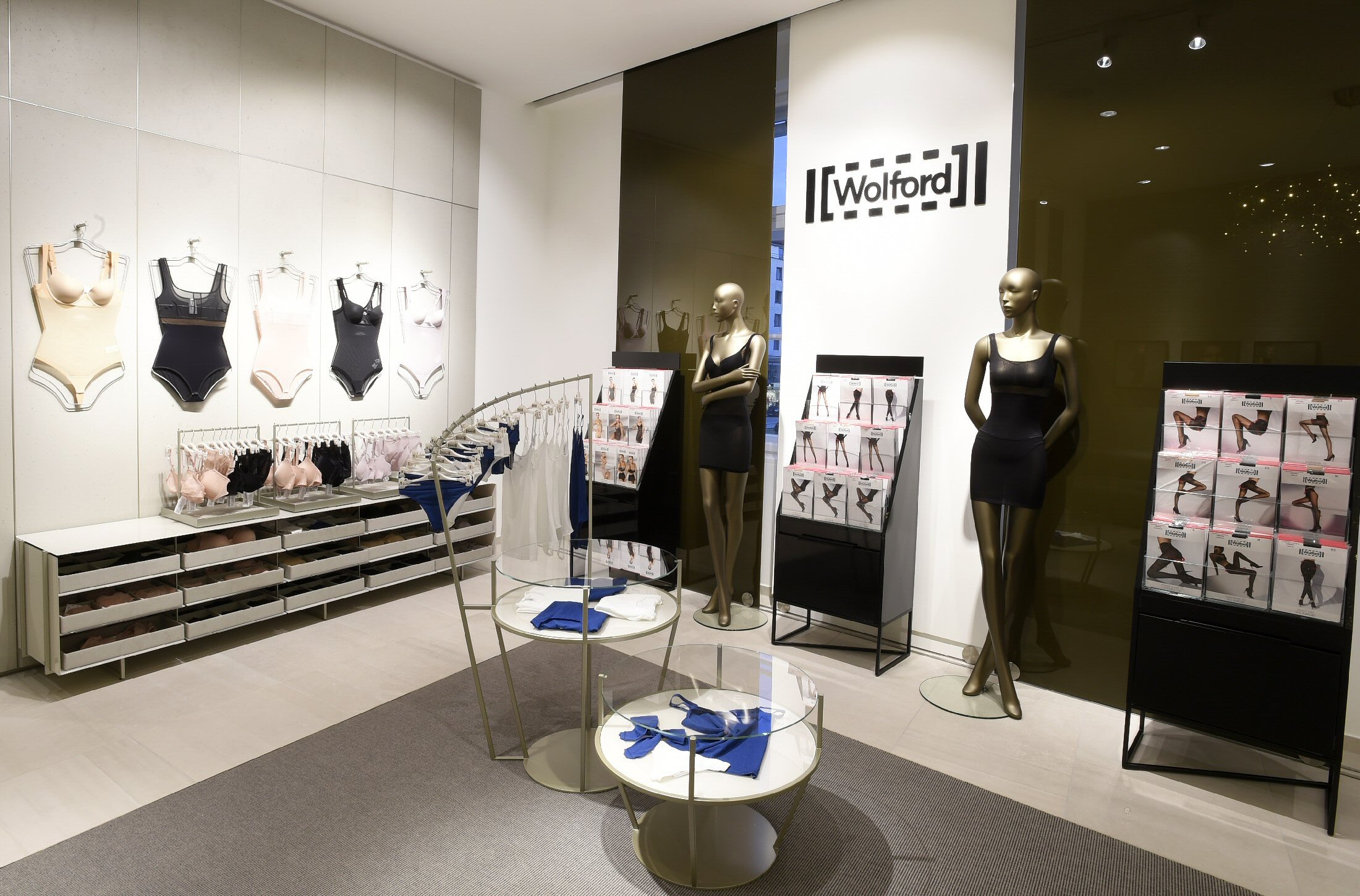 Wolford Flagship-04